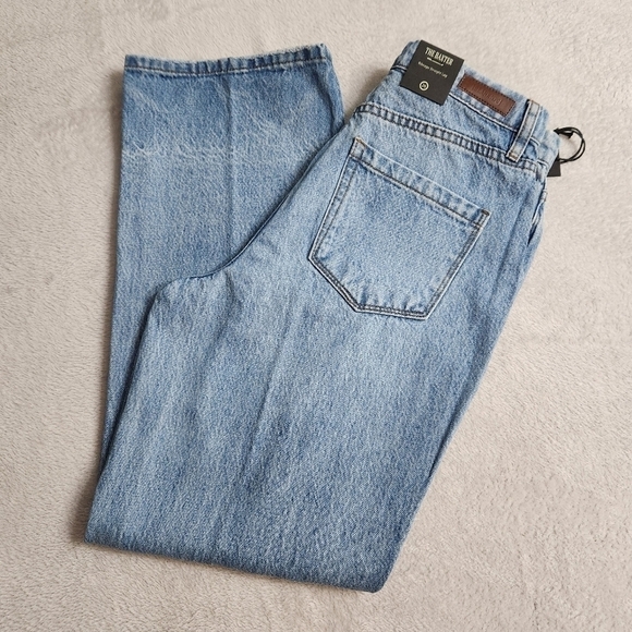 Blank NYC Jeans Womens 26 Destroyed Rib Cage Light Wash Straight Leg Denim - Picture 7 of 16